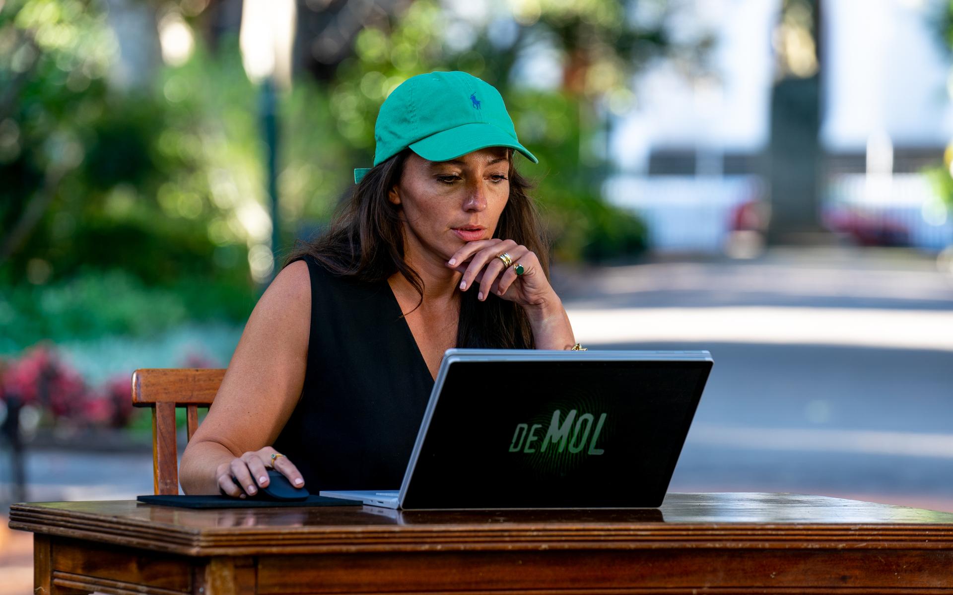 Anke de Jong uit Heerenveen is niet de Mol en heel Nederland mag dat nu